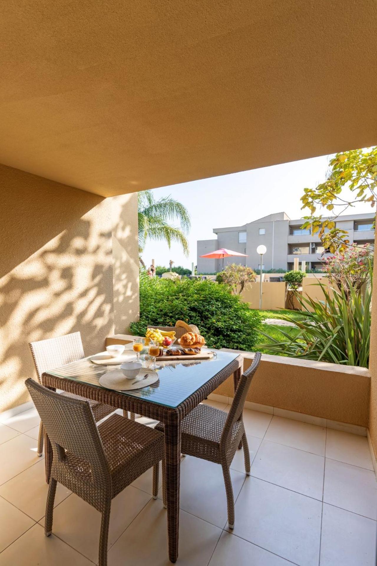 Residence Marina Bianca Santa-Lucia-di-Moriani Εξωτερικό φωτογραφία