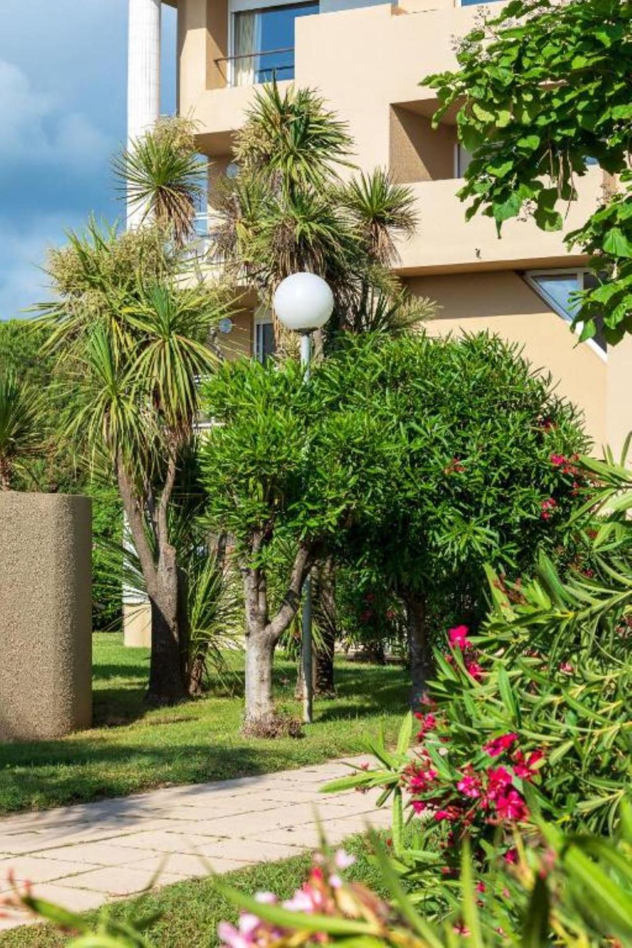 Residence Marina Bianca Santa-Lucia-di-Moriani Εξωτερικό φωτογραφία