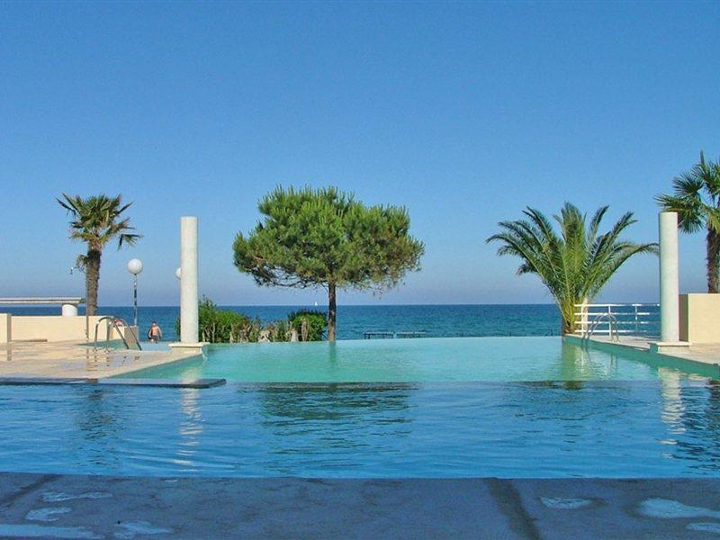 Residence Marina Bianca Santa-Lucia-di-Moriani Εξωτερικό φωτογραφία